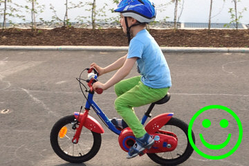 dieses 14 Zoll Kinderfahrrad passt bis 110cm Körpergröße